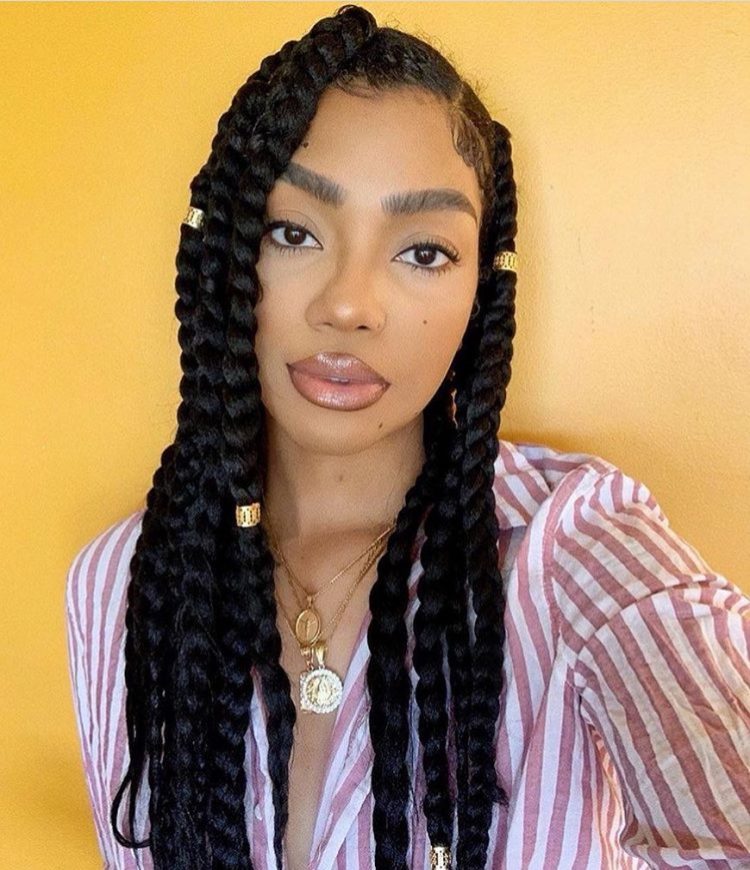 The Great Debate: Choosing Between Bigger or Smaller Box Braids for Your Protective Hairstyle