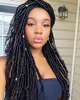 The Ultimate Guide to Selecting the Best Wig for Faux Locs: Ensuring Style, Comfort, and Longevity